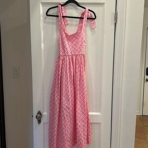 Tuckernuck pink dress - sz Medium